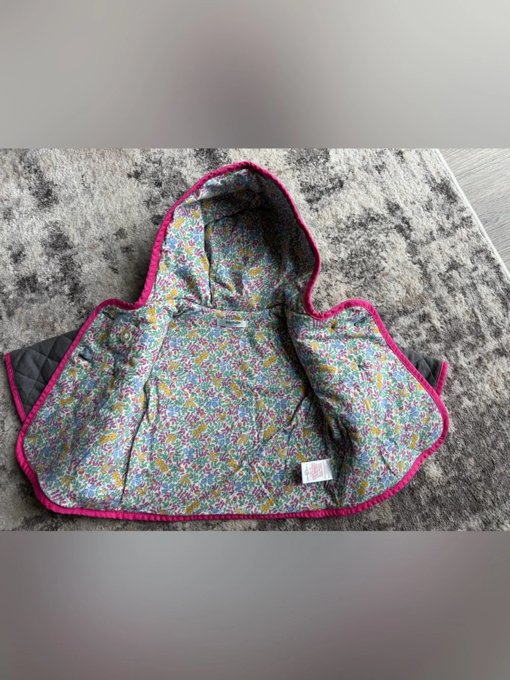 Baby Boden quilted jacket with hood size 3-6m